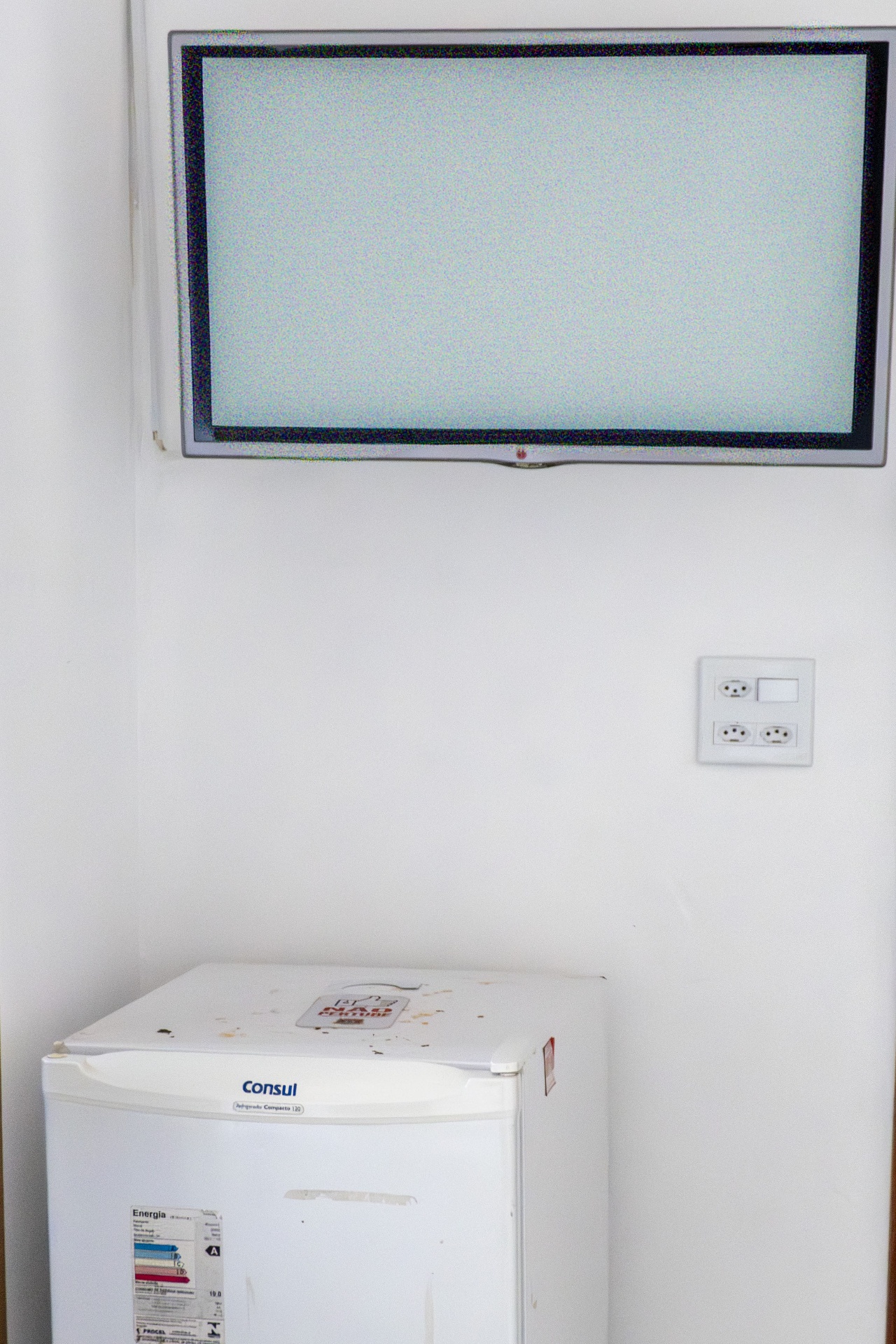 Quarto Estrela do Mar — TV e frigobar